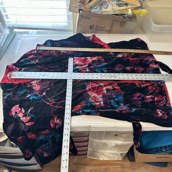 Soma Womens Velvet Floral Kimono Robe Red Lining  Tie Medium Pockets Knee Length - Picture 3 of 8